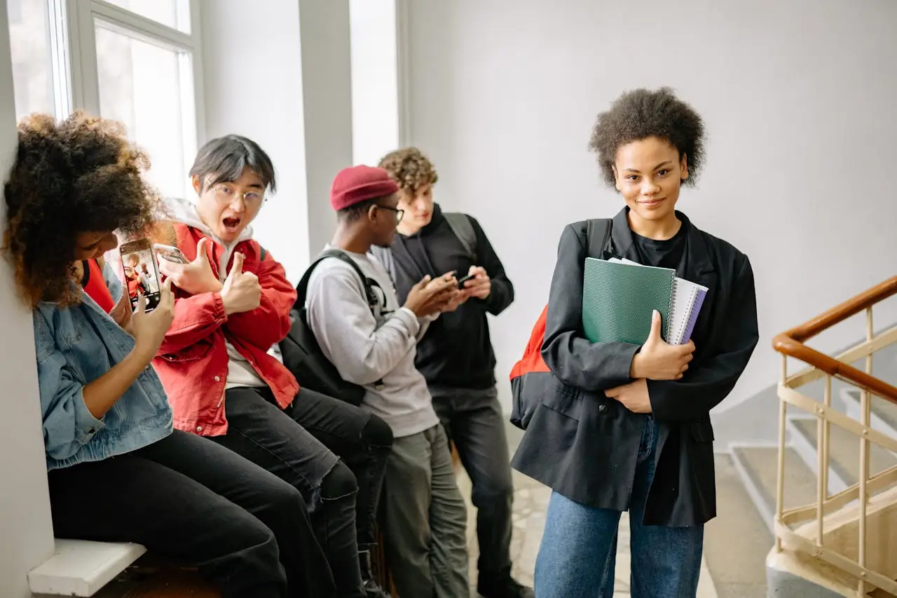 Harvard University MBA scholarship college-students-waiting-on-a-staircase